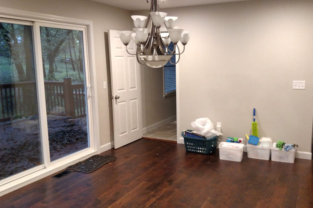 Kitchen dining table chandelier