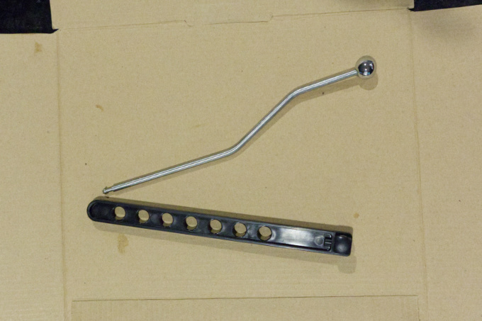 Mechanical drain plug