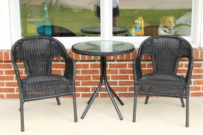 Spray Painting Our Wicker Patio Chairs Grove House Reno