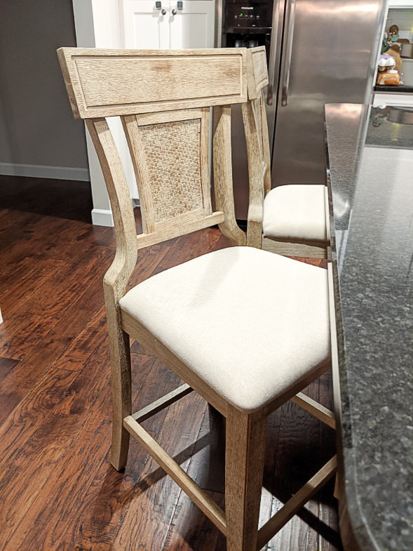 Cushioned bar stool